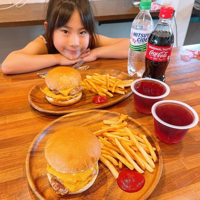 こねないハンバーグでアメリカンハンバーガーです！！