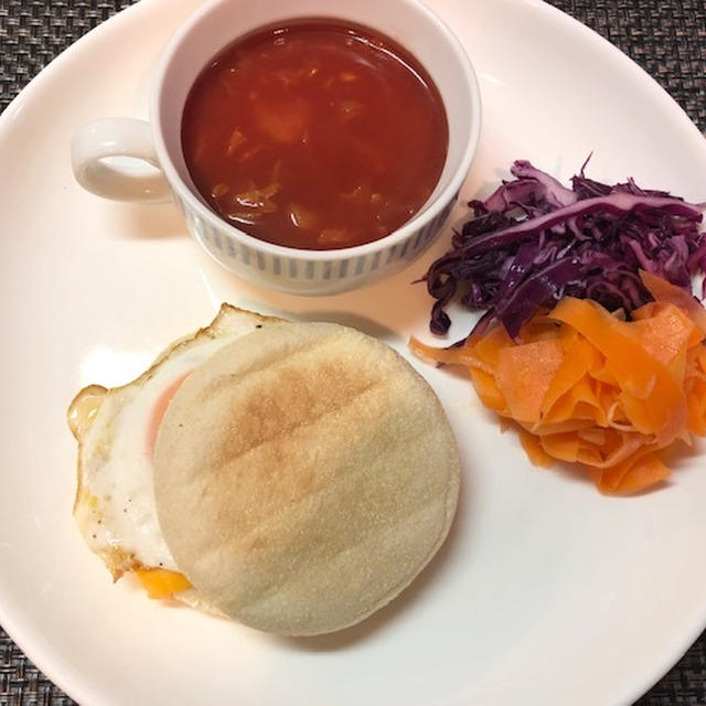 チーズエッグマフィン♡休日朝ごはん