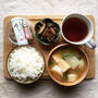 11月10日の朝ごはん。調理時間11分。冷凍カブと高野豆腐のみそ汁と納豆
