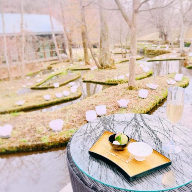 【PR】フランス料理「ユカワタン」でハレを祝い、信州の春の訪れを寿ぐ旅♡星のや 軽井沢