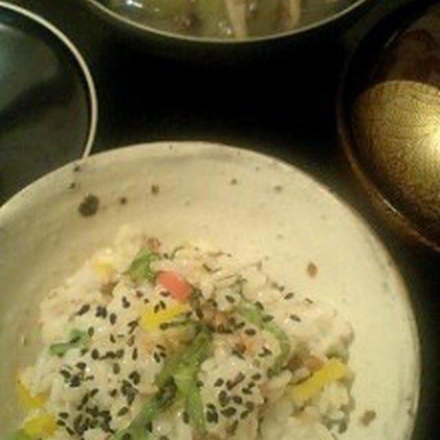引き続き和食ご飯。かつをのたたき、カレイの煮漬け、冬瓜のひき肉餡かけ、梅とおしんこのさっぱりご飯