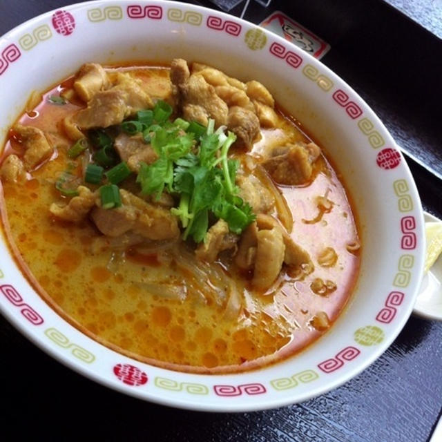 ブルーパパイヤでタイ料理