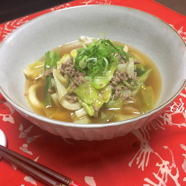 簡単レシピザクザク野菜とひき肉の中華風煮込みうどん