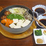土佐醤油で味わう キノコたっぷり湯豆腐