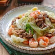 ＊豚肉とキャベツとむき海老の旨塩にんにく炒め＊
