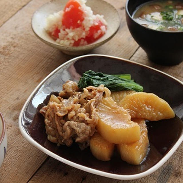 本日は一汁二菜献立♪豚肉と大根煮な日