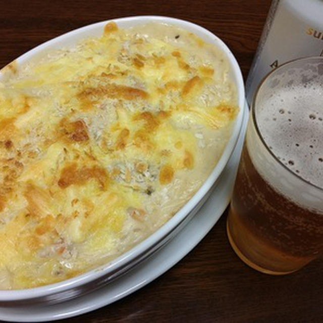 エビと鶏とキノコたっぷりな大盛りドリア