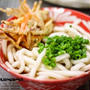 秋の味覚！サツマイモのかき揚げうどんと栗きんとん