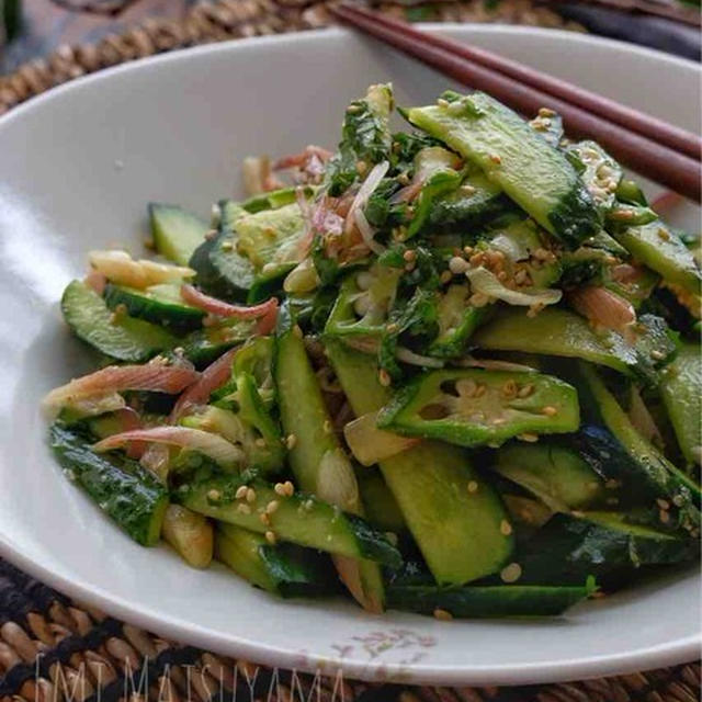 ポリ袋使用＊きゅうりとオクラと香味野菜のやみつきごま漬け＊﻿