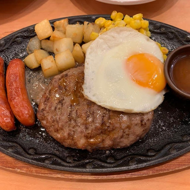 はらぺこでサイゼリアで大盛り