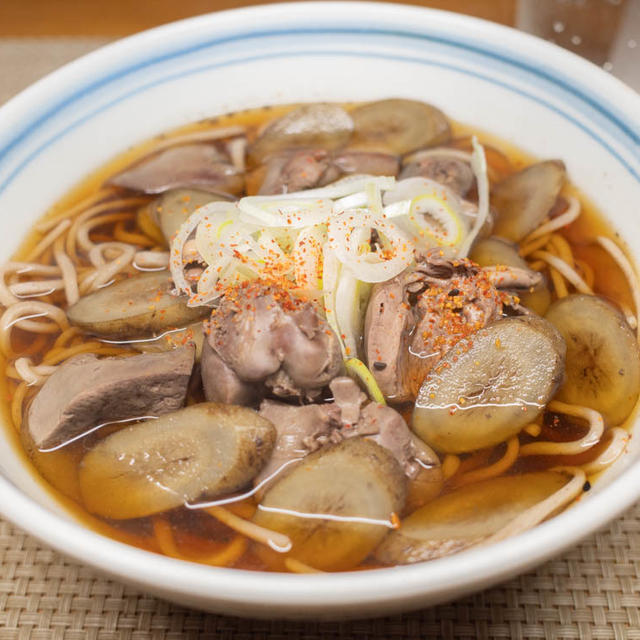 ごぼう鶏もつ蕎麦