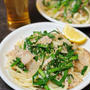 豚バラ×ニラで食欲爆発！腹ペコ家族も大満足！パパッと作れる『塩焼きうどん』レシピ♪
