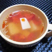 手軽にもう一品！ トマトと豆腐の中華スープ