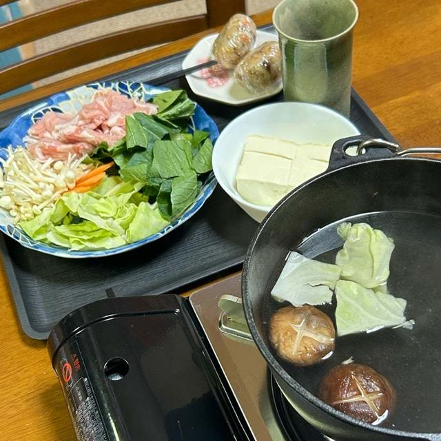 6.26【ウチの夜ごはん】 お一人鉄鍋豚しゃぶ❣️ﾃﾞｽ。