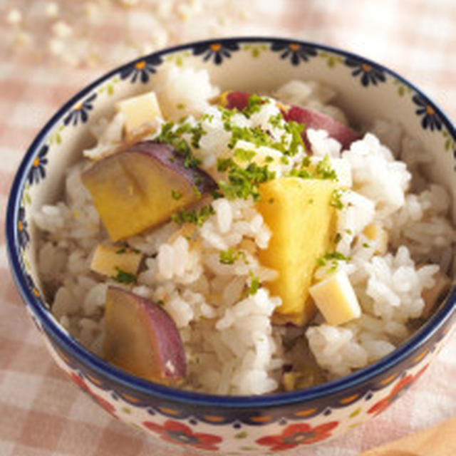 さつまいもとベーコンチーズの炊き込みごはん