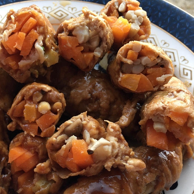 にんじんとしめじの肉巻き！