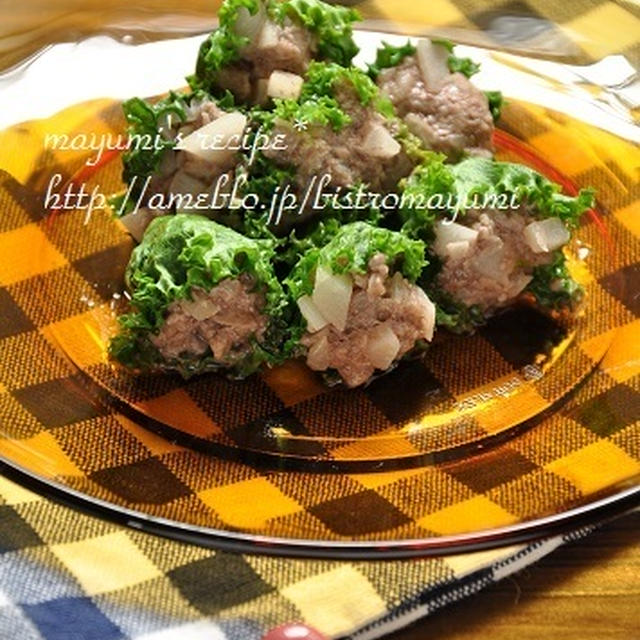 手軽にできるごちそうレシピ　肉だんごのはっぱ包み