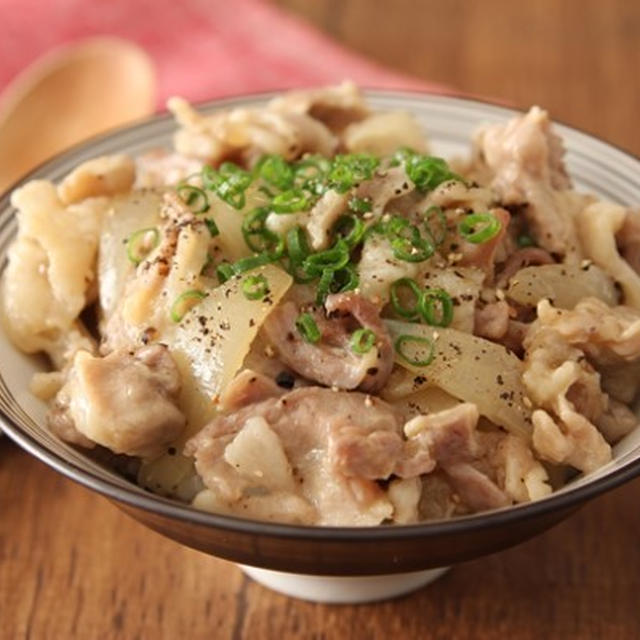 火を使わずレンジで簡単! パパッとおいしくできる「丼のレシピ」