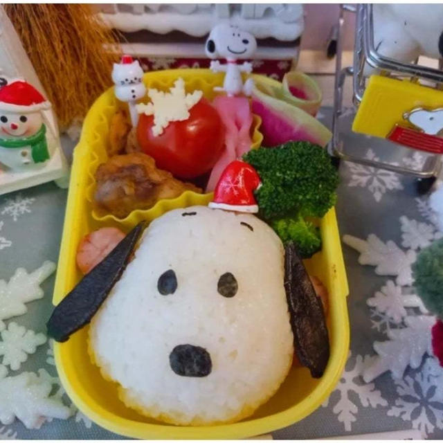 　スヌーピーおにぎりでクリスマス弁当〖キャラ弁〗#平日お昼ご飯はお弁当or外食