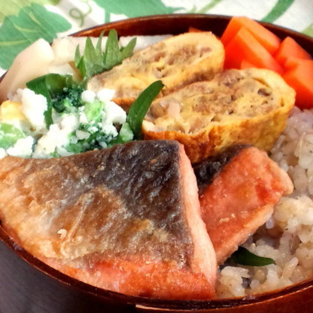 鮭のムニエル弁当
