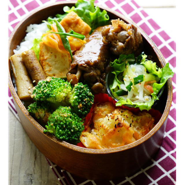 ブランダードグラタンとしめじの牛肉巻きのお弁当。