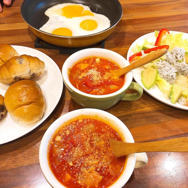 ミネストローネの朝ごはんです！！
