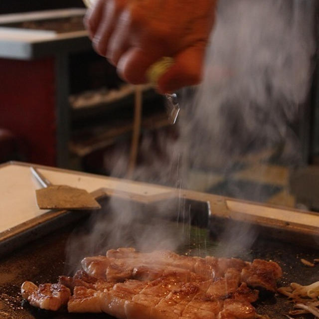 恵比寿の鉄板焼きの名店『不二』昼からがっつり豚ロースステーキ♪