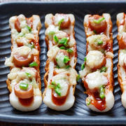 安くて超簡単「ちくわのウインナーピザ」は遅飲みの味方です【今週はW杯観戦のおとも】