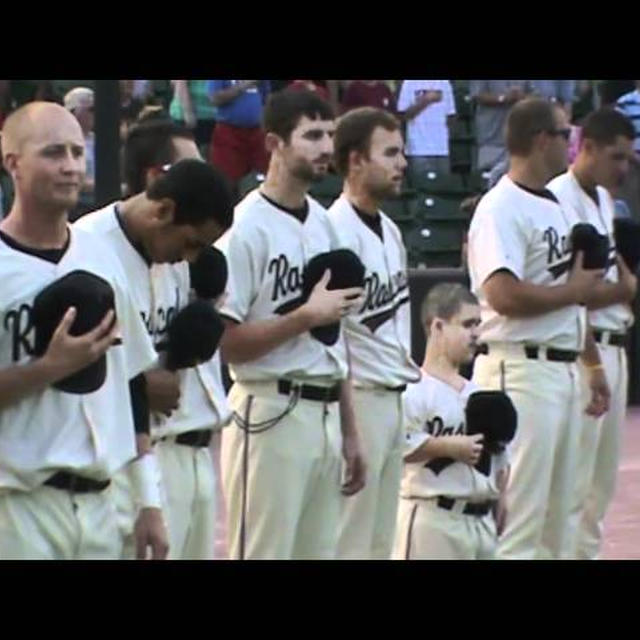 エディ・ゲーデルの動画”Eddie Gaedel”