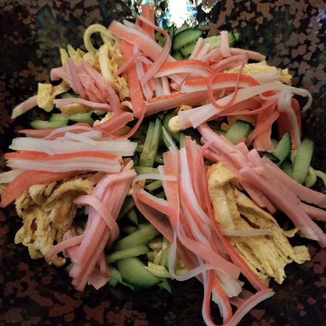 冷やし中華的なこんにゃく麺　カロリーゼロ(笑)！？