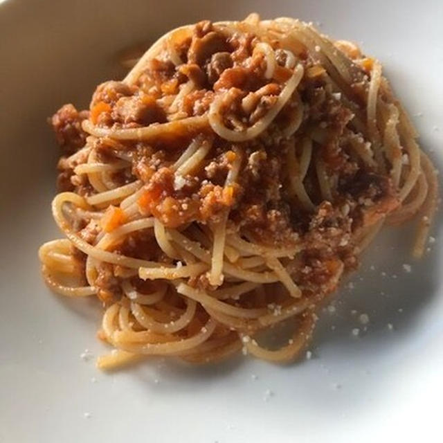 Spaghetti al ragu di pollo marchigiano 鶏肉のミートソース