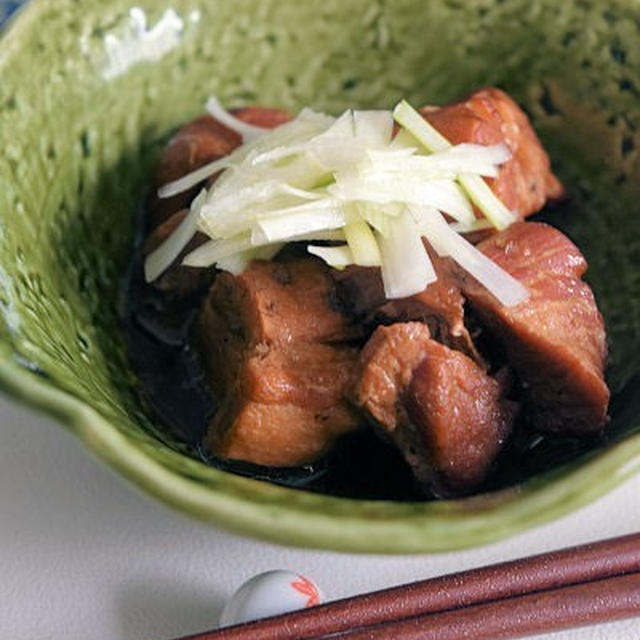 ちょっとエスニック！八角が香る豚の角煮