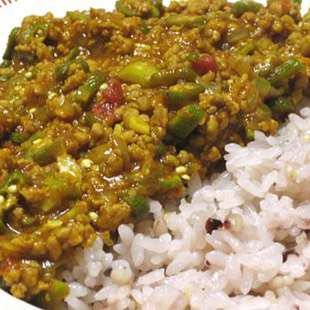 オクラのキーマカレー
