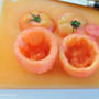 まるごとトマトを使って【じゅわわ～～っと♥ツナトマトカップのチーズ焼き】