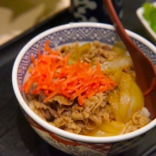 今日は最後のスーパーフライデー！でも私はパクチー牛！
