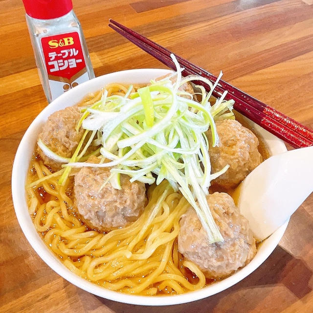 思春期と肉団子ラーメンです！！