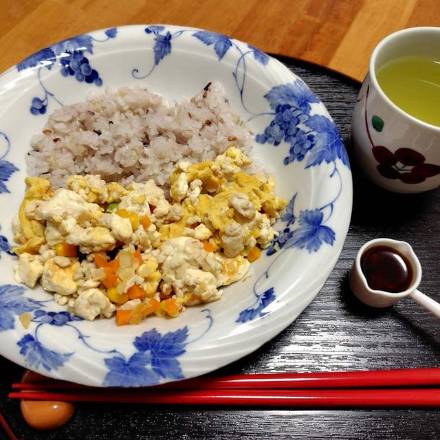 炒り豆腐とご飯