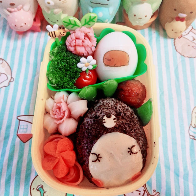 すみっコぐらしもぐらおにぎり弁当 キャラ弁 By とまとママさん レシピブログ 料理ブログのレシピ満載