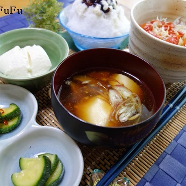 妻の実家の愉快な仲間達から頂いた朝食