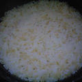 湯立てで白米（９８１）。。。宮城県産登米の米特別栽培米ササニシキ・白米（あいざわ米店）と茨城県産うまかっぺコシヒカリ玄米・新米（あいざわ米店）、味噌汁とお魚に感謝