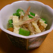 なめことおくらの湯葉の和え物