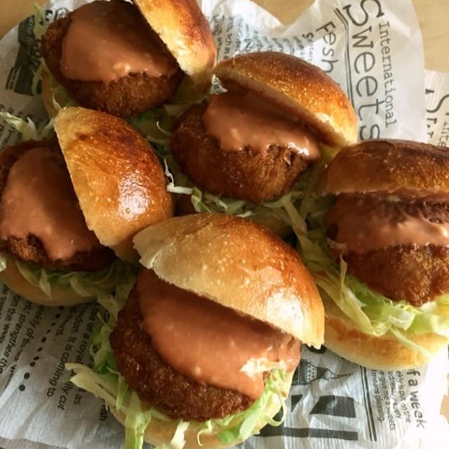 メンチカツバーガー