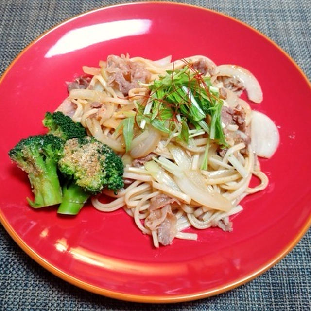 達成感を感じる晩御飯☆ピリ辛白だし醤油焼うどん♪☆♪☆♪