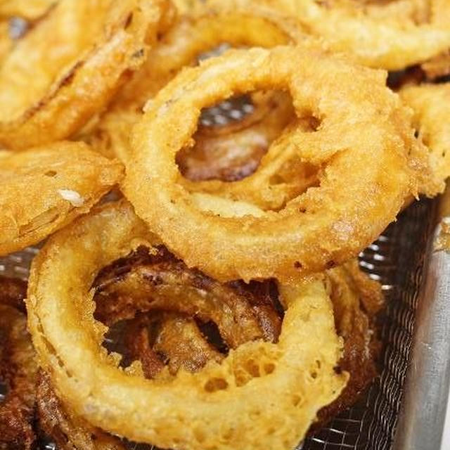 オニオンリング　豚肉のしょうが焼き