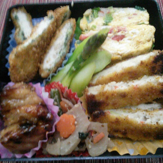 毎日のお弁当、お雛様ケーキ♪