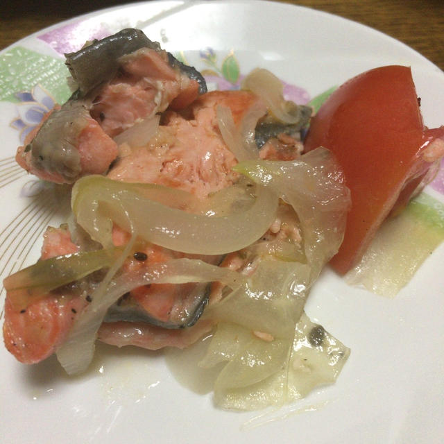 焼き鮭とタマネギのさっぱりマリネ風