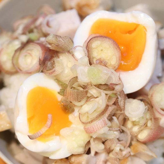 休日だけれど一人の朝ご飯(笑´∀｀)適当ご飯が最高においしい！
