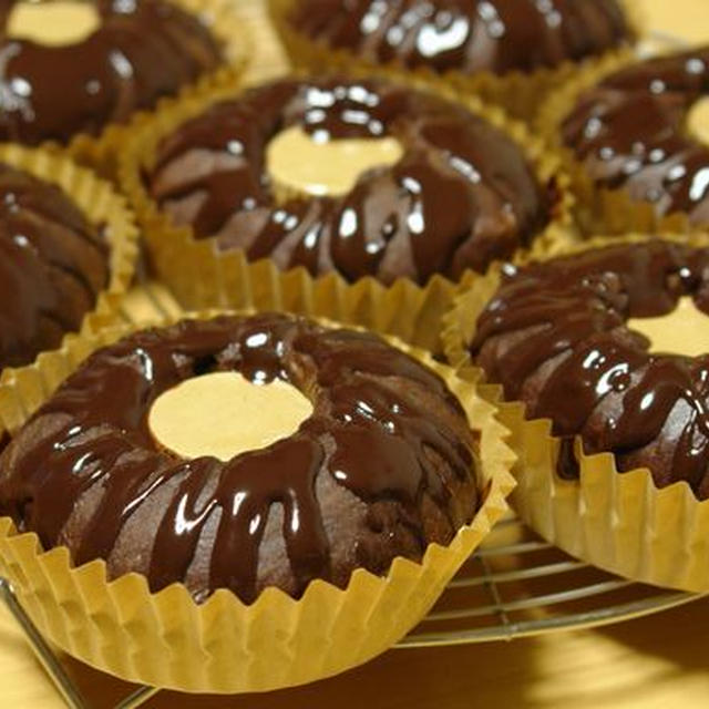 ハンパなブールとこってりチョコのパン