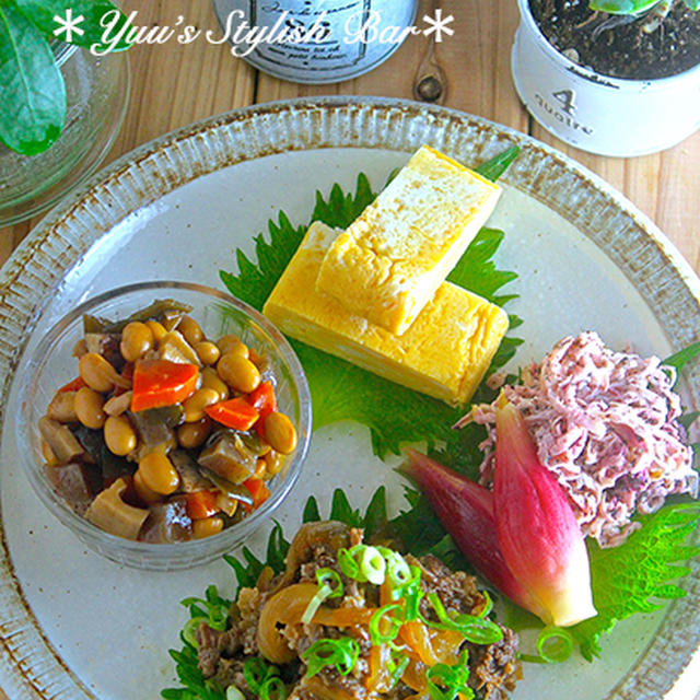 帰って3分で完成♡食べるとホットする♡『牛肉と玉ねぎの甘辛煮のワンプレートご飯』《簡単*節約*作り置き》