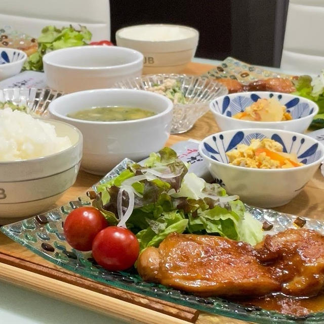 【おうちごはん】一汁三菜☆晩ごはん♩鶏もも肉がコク旨！！！味噌マヨ照り焼き